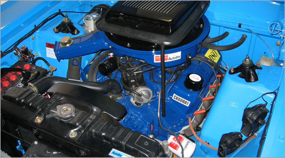 XY GT Engine Bay